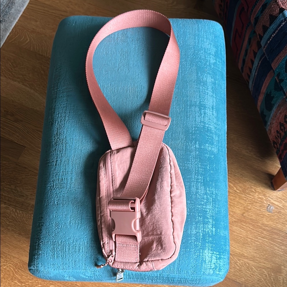 Lululemon Athletica Dusty Pink Belt Bag